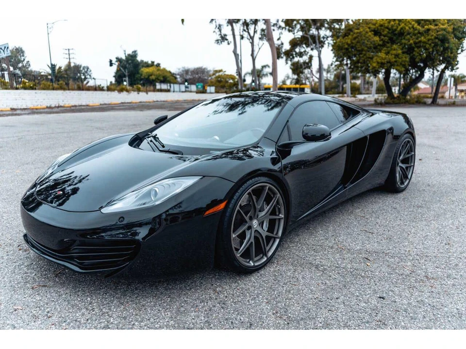 2012 McLaren MP4-12C - Image 10 of 31