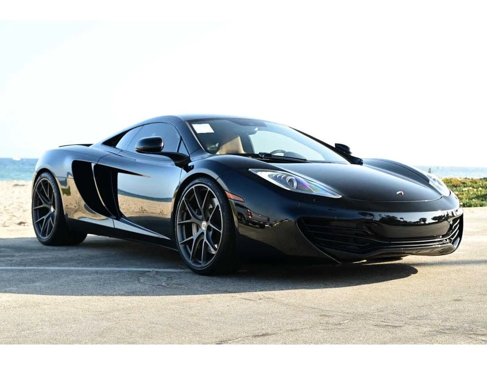 2012 McLaren MP4-12C - Image 18 of 31