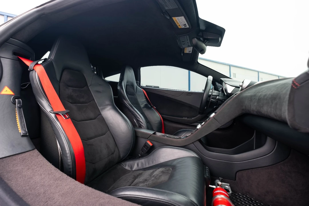 2012 McLaren MP4-12C - Image 17 of 21
