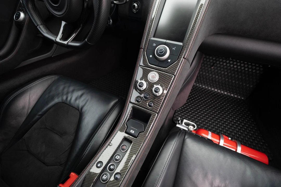 2012 McLaren MP4-12C - Image 20 of 21