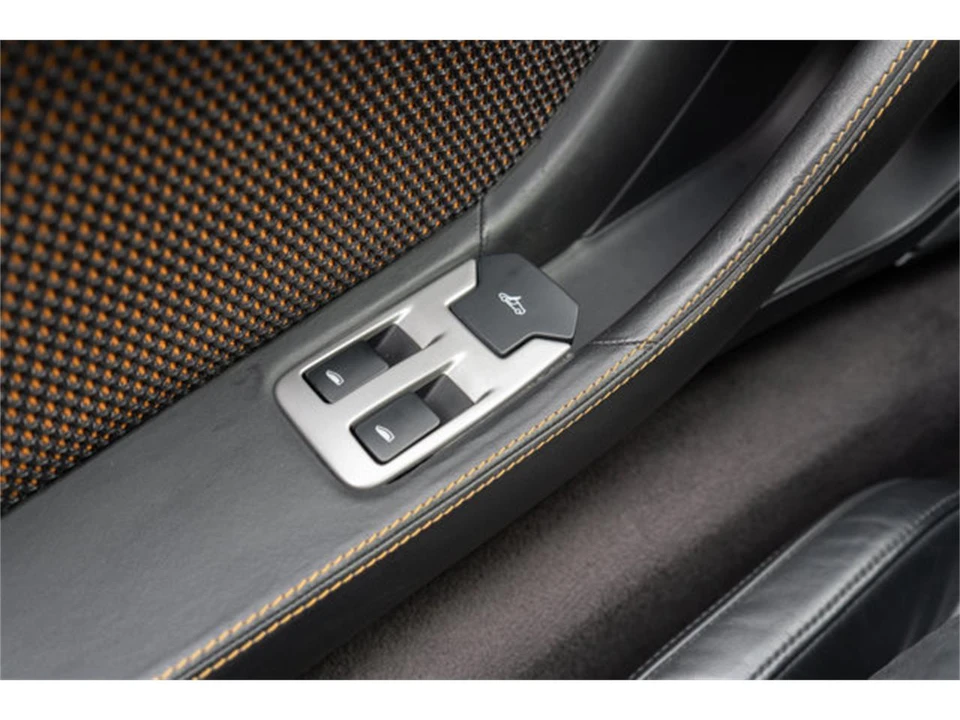2012 McLaren MP4-12C - Image 11 of 12