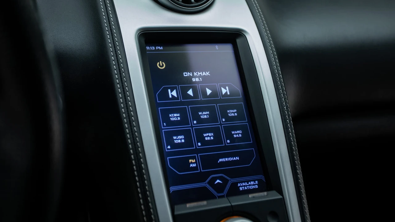 2012 McLaren MP4-12C - Image 8 of 16