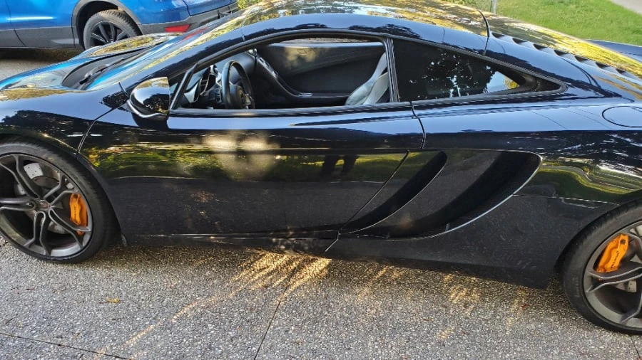 2012 McLaren MP4-12C - Image 8 of 23
