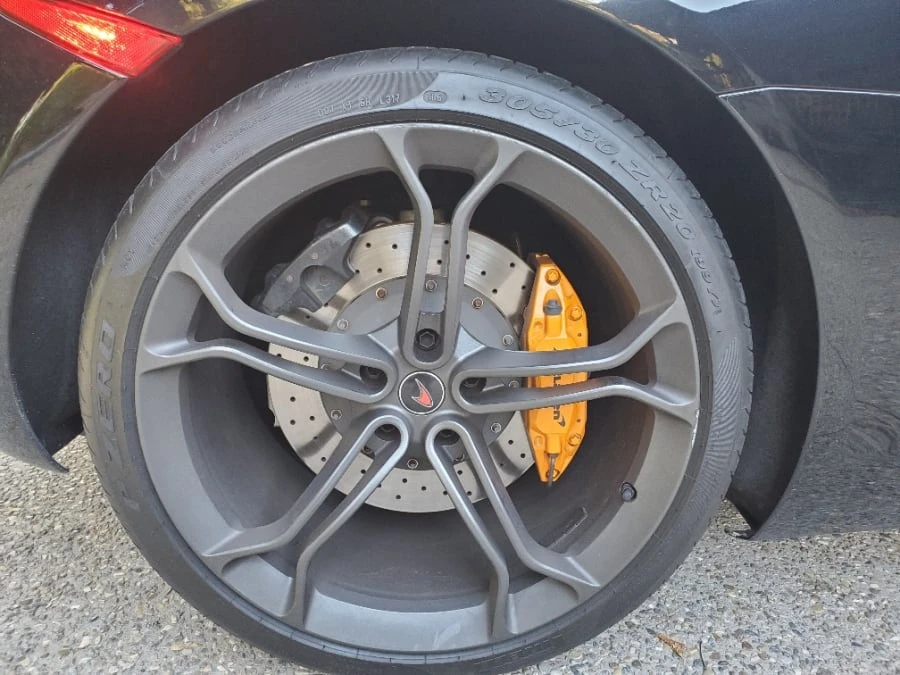 2012 McLaren MP4-12C - Image 10 of 23