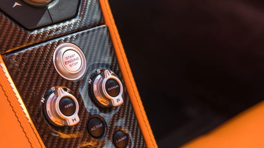 2012 McLaren MP4-12C - Image 18 of 21