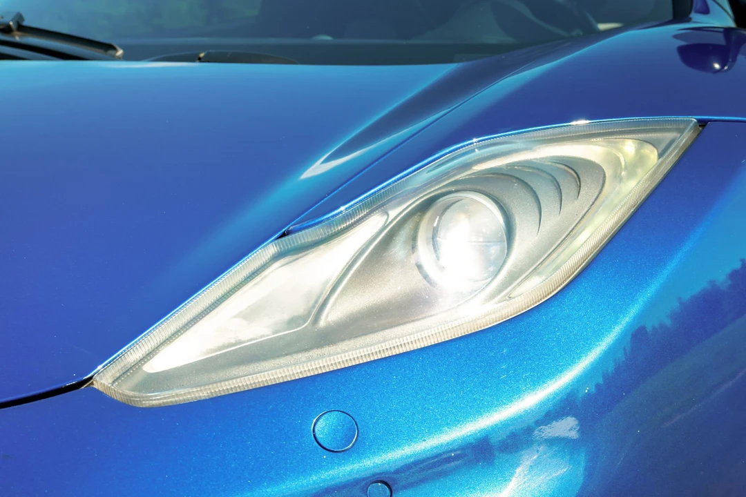 2012 McLaren MP4-12C - Image 15 of 31