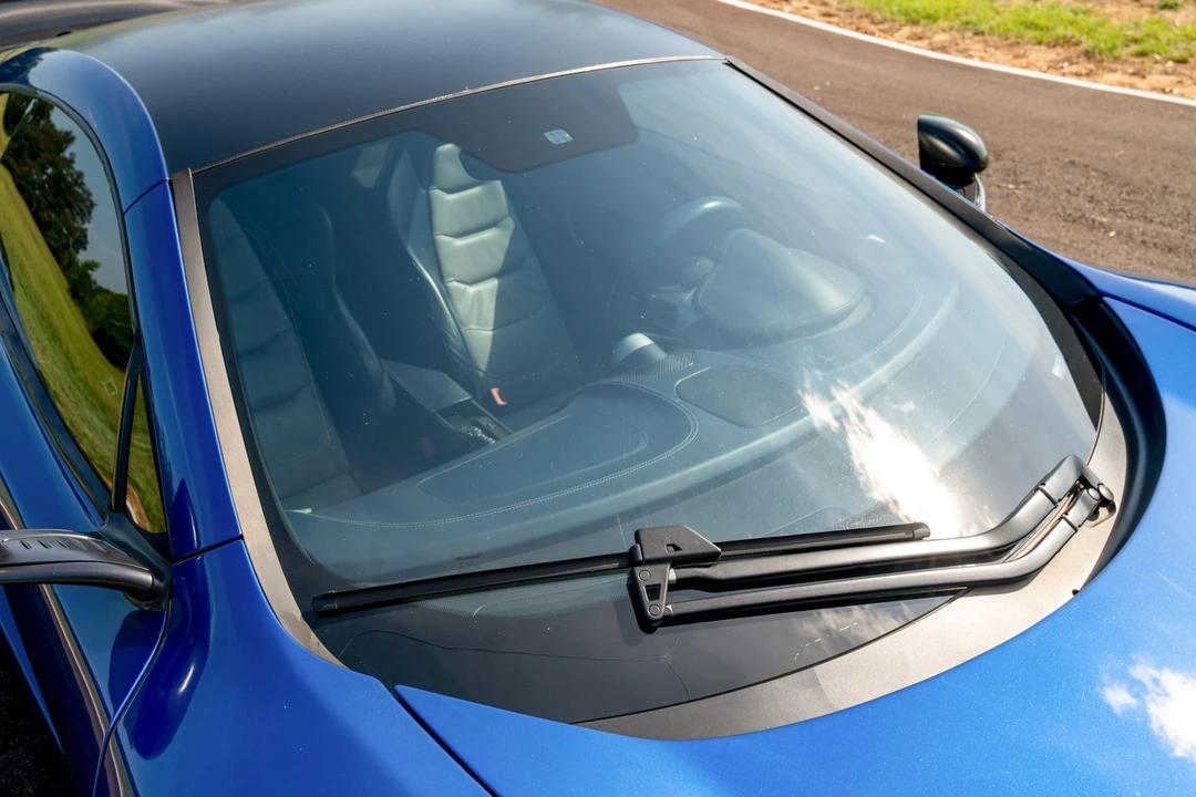 2012 McLaren MP4-12C - Image 21 of 31