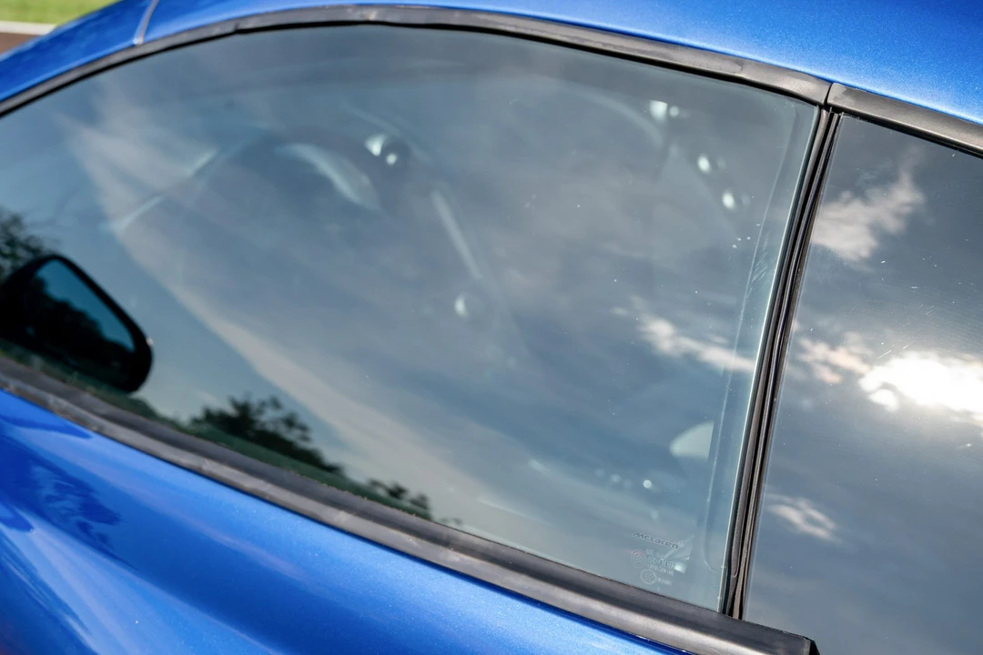 2012 McLaren MP4-12C - Image 25 of 31