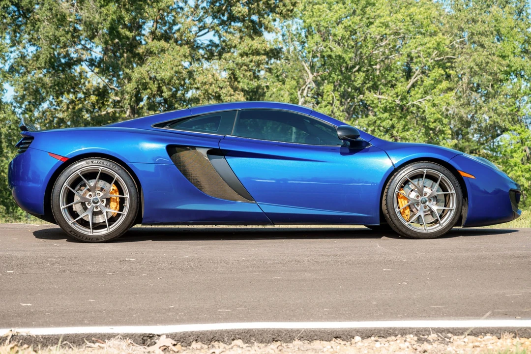 2012 McLaren MP4-12C - Image 3 of 31