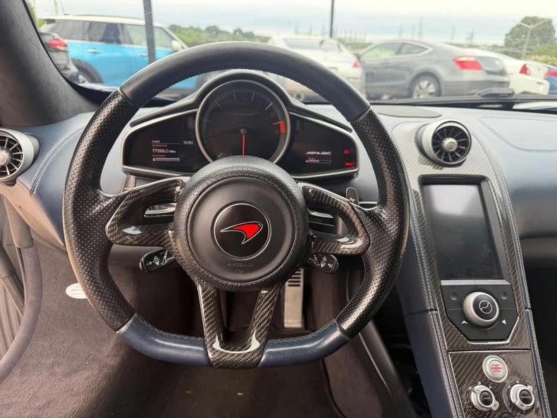 2012 McLaren MP4-12C - Image 17 of 18