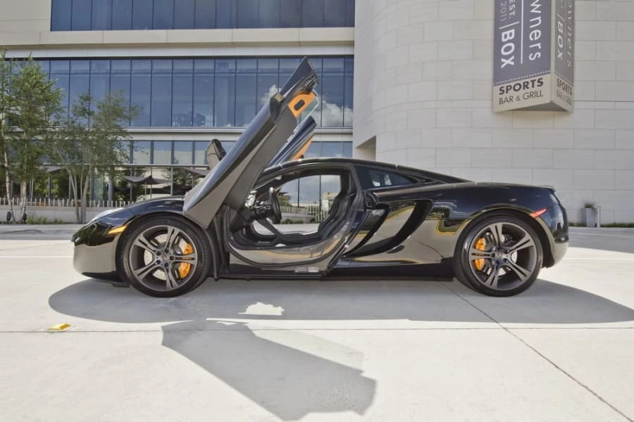 2012 McLaren MP4-12C - Image 3 of 12