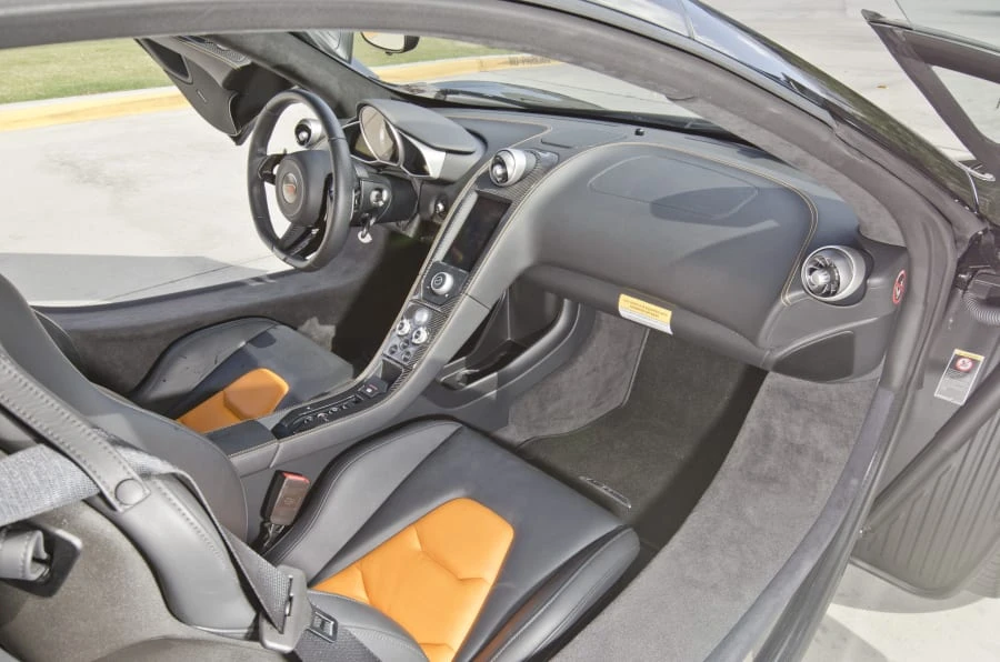 2012 McLaren MP4-12C - Image 5 of 12