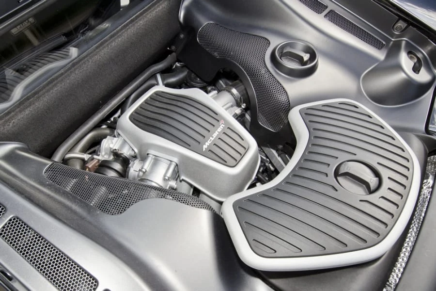 2012 McLaren MP4-12C - Image 8 of 12
