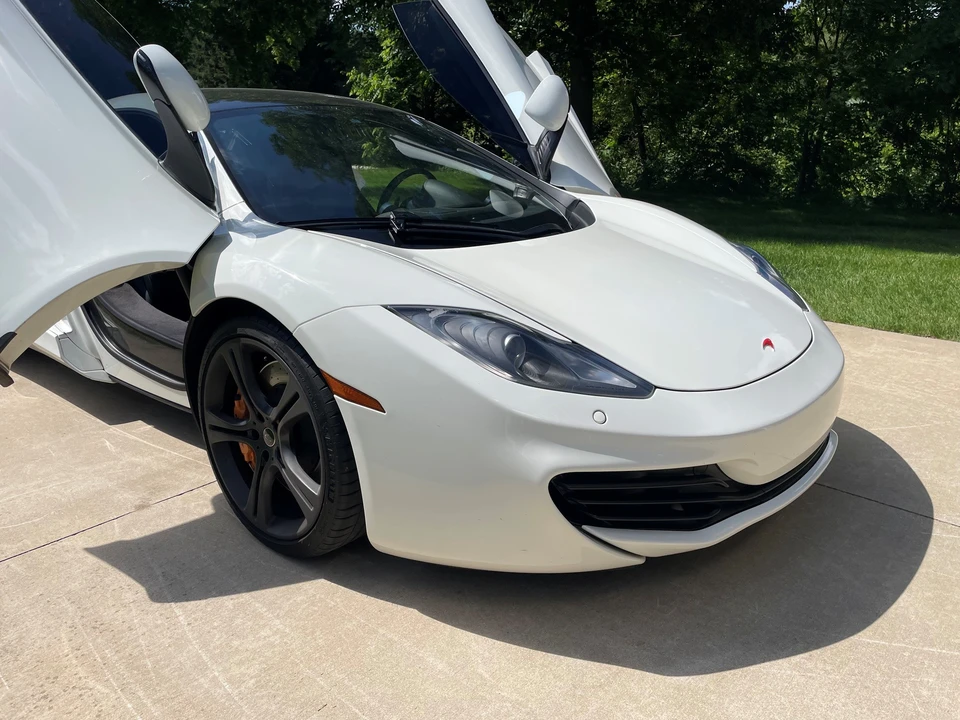2012 McLaren MP4-12C - Image 20 of 31