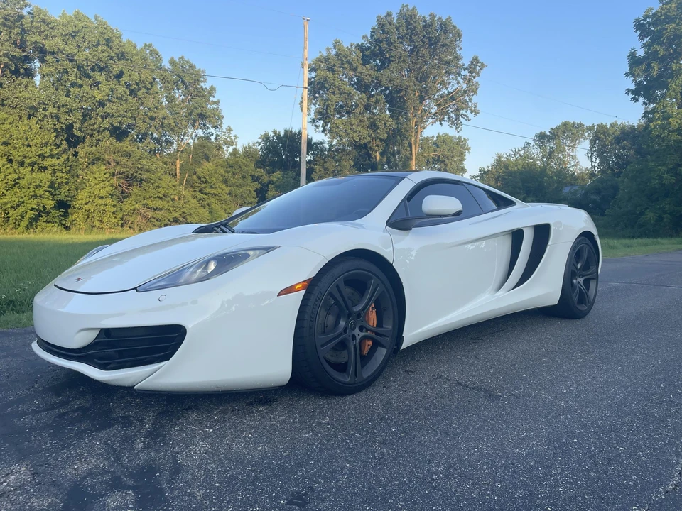 2012 McLaren MP4-12C - Image 2 of 31