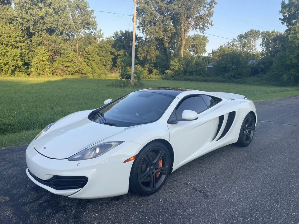 2012 McLaren MP4-12C - Image 3 of 31