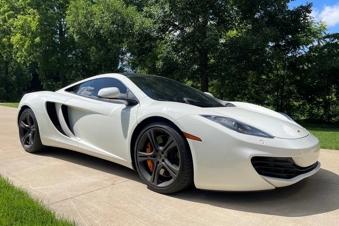 2012 McLaren MP4-12C - Image 12 of 31