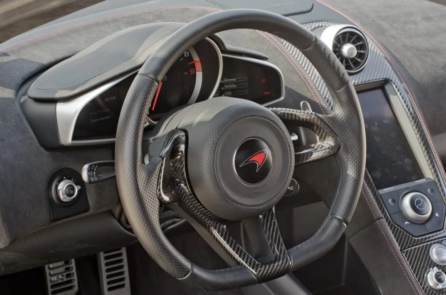 2012 McLaren MP4-12C - Image 7 of 12