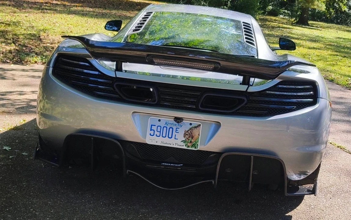 2012 McLaren MP4-12C - Image 10 of 12