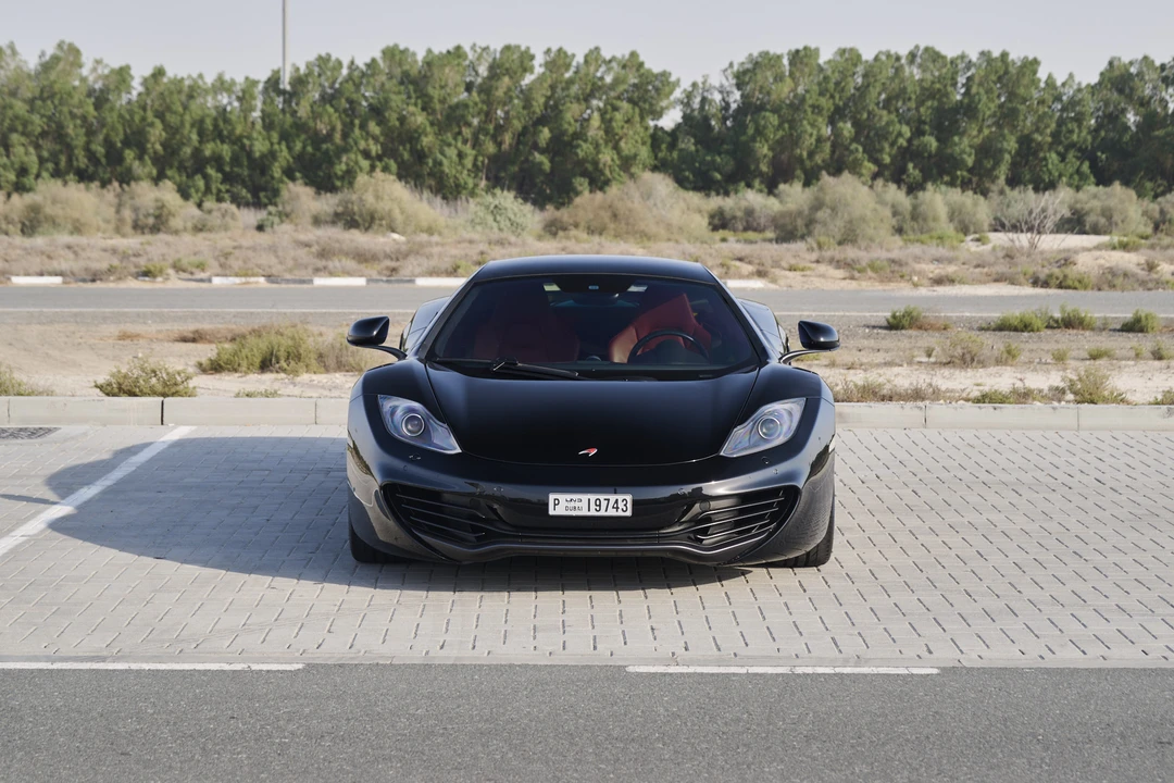 2012 McLaren MP4-12C - Image 18 of 31