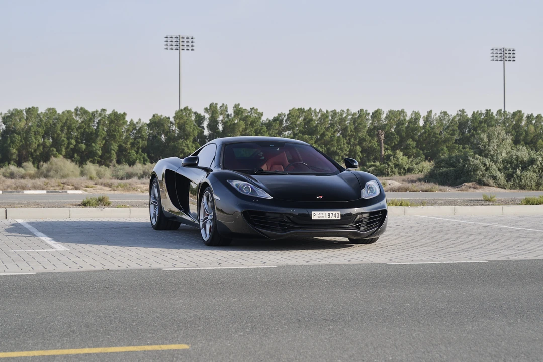 2012 McLaren MP4-12C - Image 11 of 31