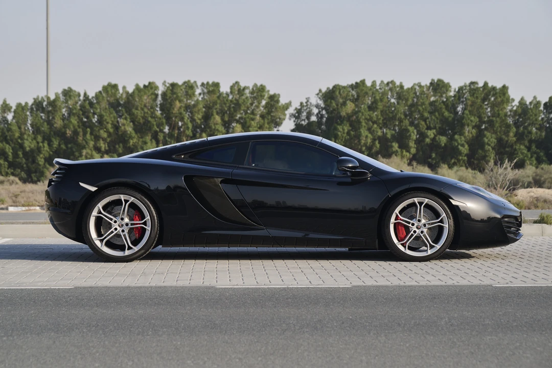 2012 McLaren MP4-12C - Image 4 of 31