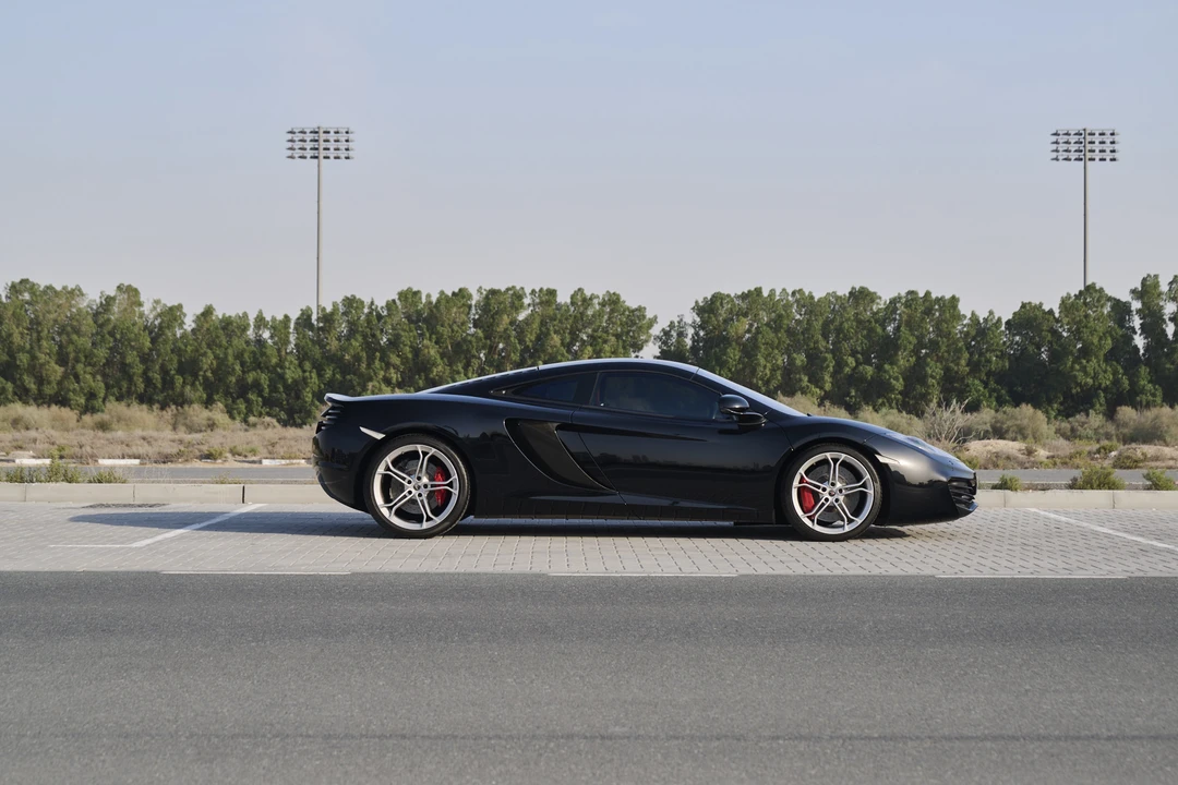 2012 McLaren MP4-12C - Image 12 of 31