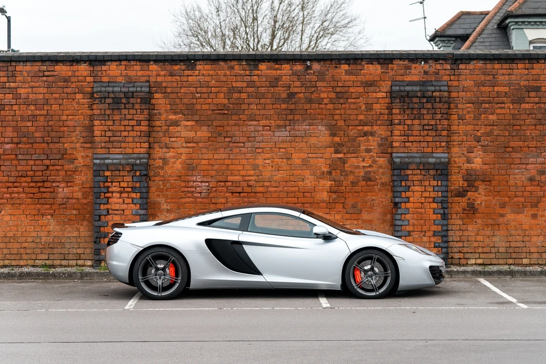 2012 McLaren MP4-12C - Image 9 of 31