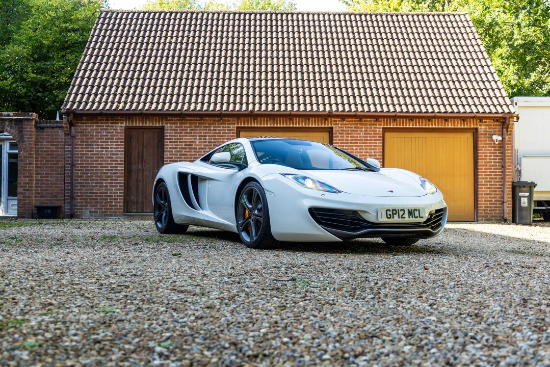 2012 McLaren MP4-12C - Image 18 of 31