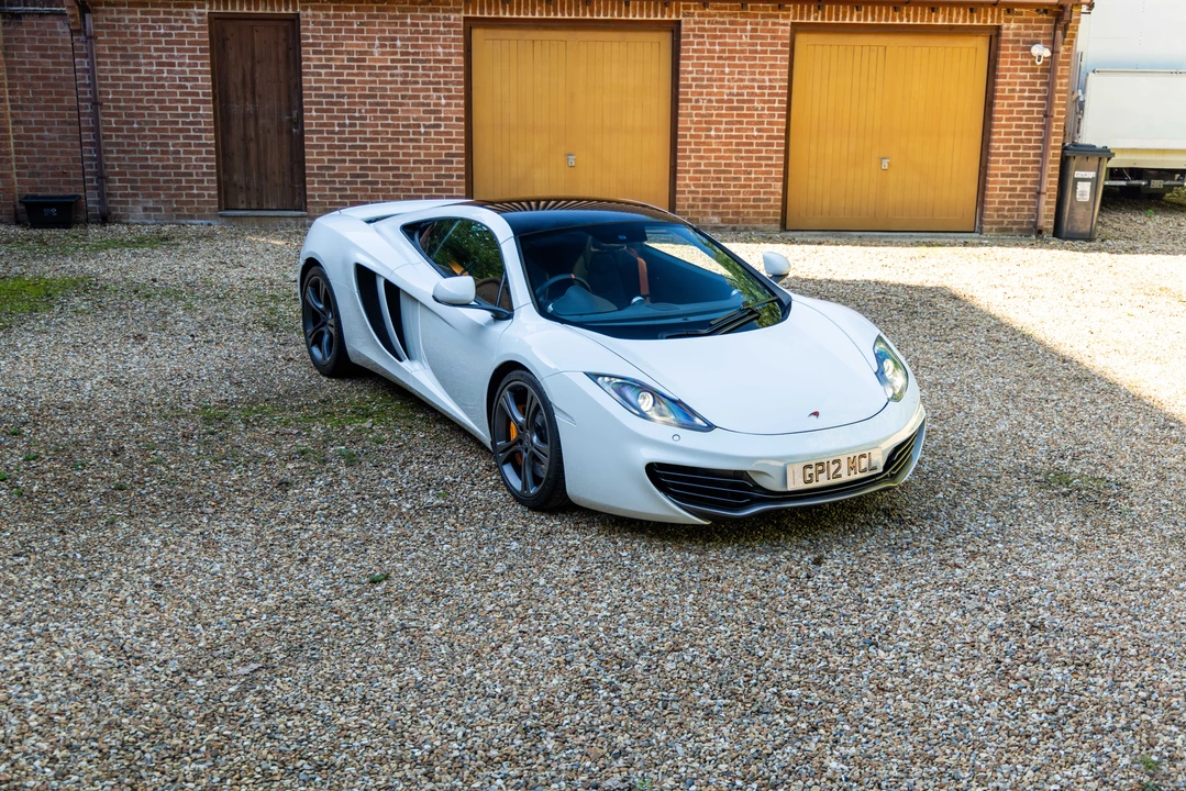 2012 McLaren MP4-12C - Image 11 of 31