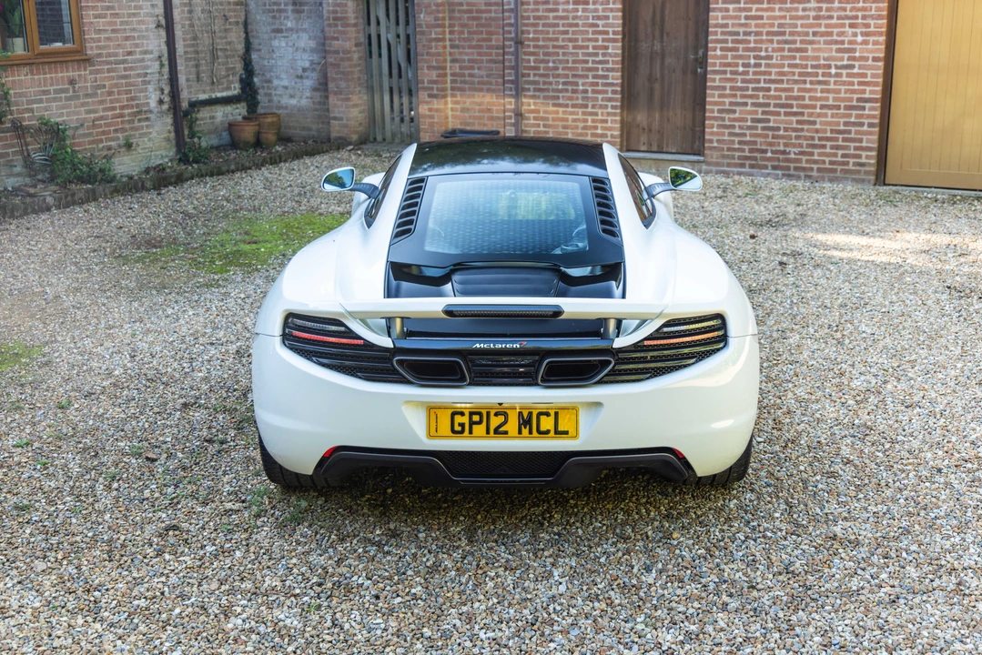 2012 McLaren MP4-12C - Image 14 of 31