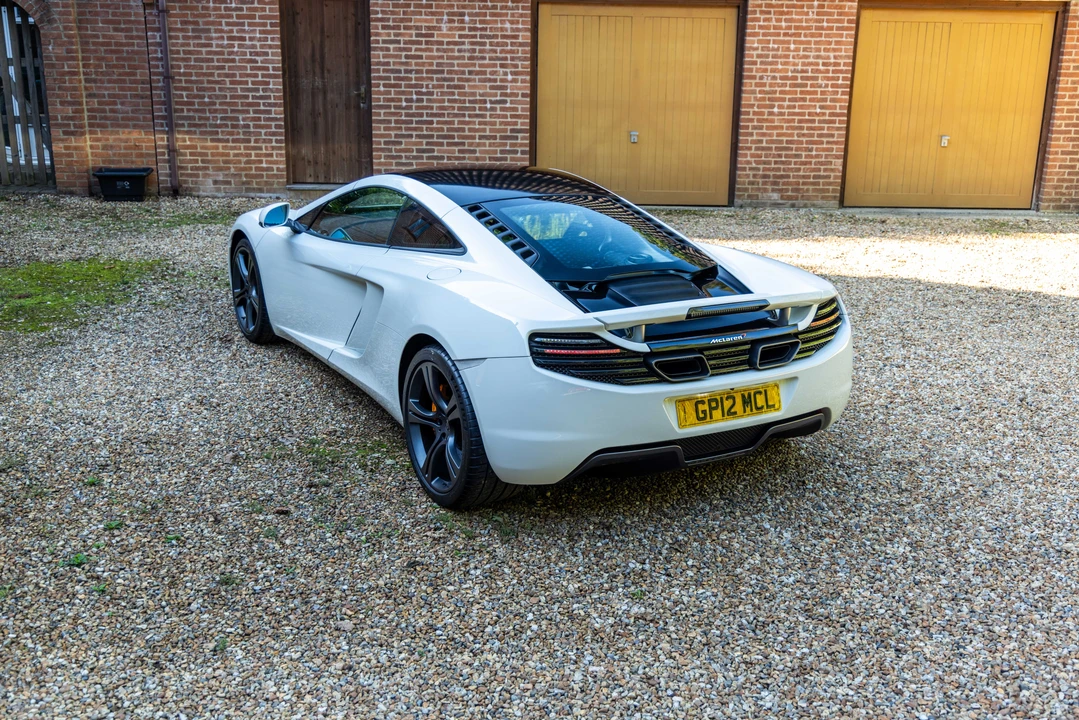 2012 McLaren MP4-12C - Image 15 of 31