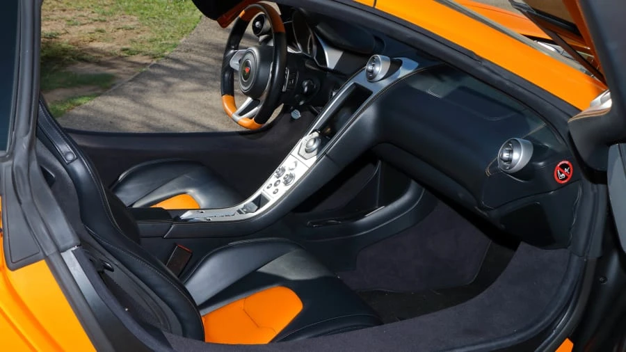 2012 McLaren MP4-12C - Image 5 of 20