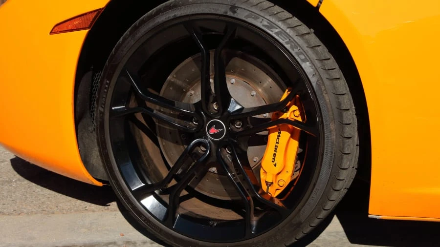 2012 McLaren MP4-12C - Image 19 of 20