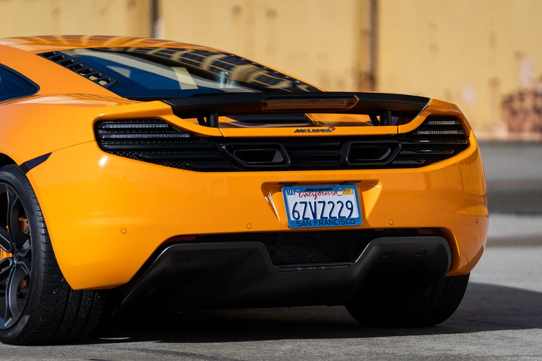 2012 McLaren MP4-12C - Image 15 of 31