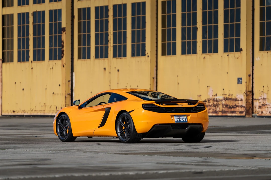 2012 McLaren MP4-12C - Image 17 of 31