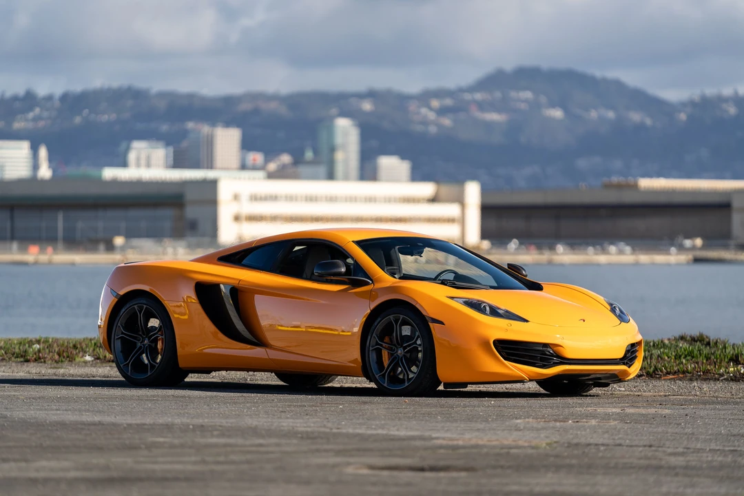 2012 McLaren MP4-12C - Image 29 of 31