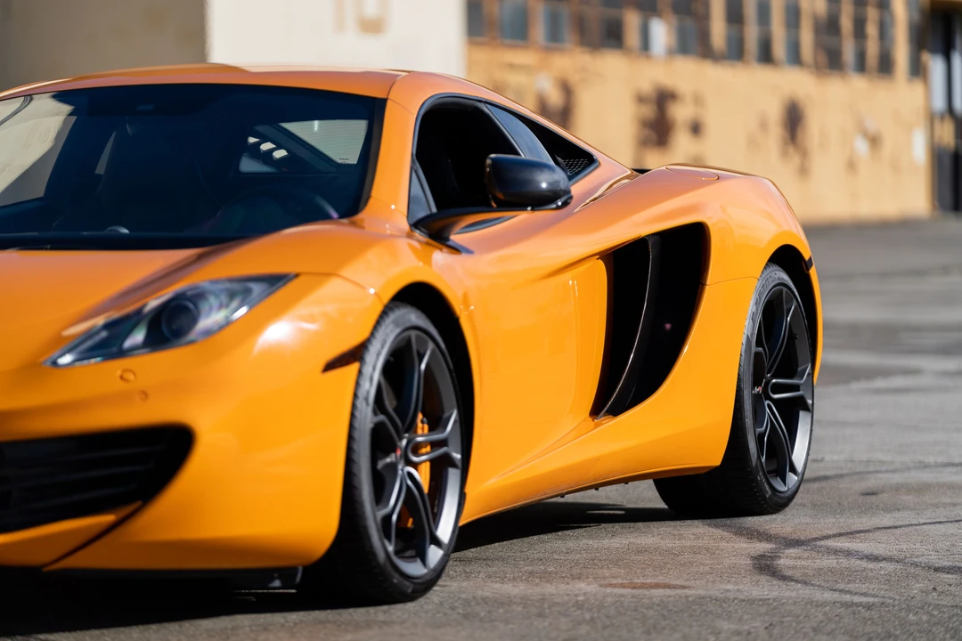 2012 McLaren MP4-12C - Image 12 of 31