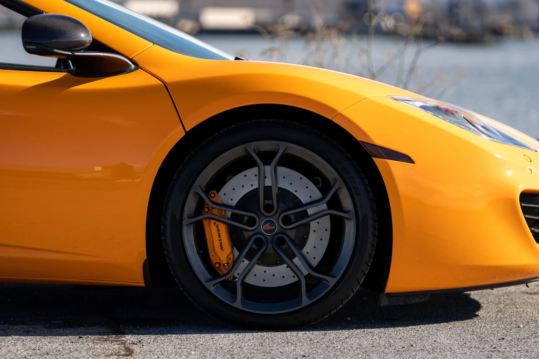 2012 McLaren MP4-12C - Image 30 of 31