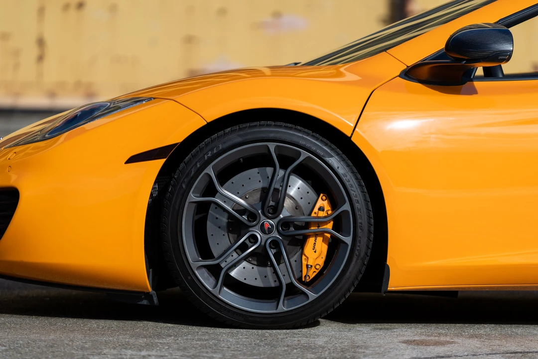 2012 McLaren MP4-12C - Image 25 of 31