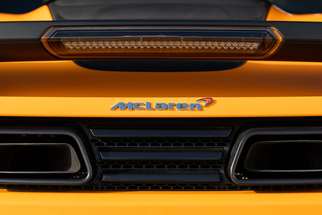2012 McLaren MP4-12C - Image 21 of 31