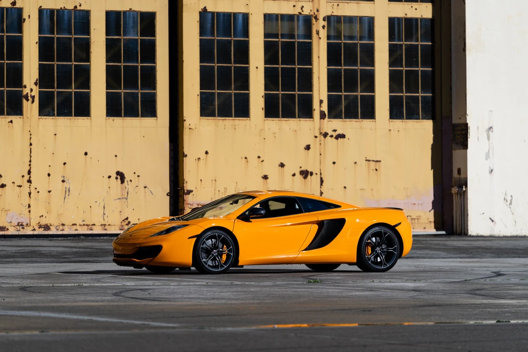 2012 McLaren MP4-12C - Image 4 of 31