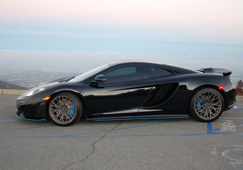 2012 McLaren MP4-12C - Image 16 of 31