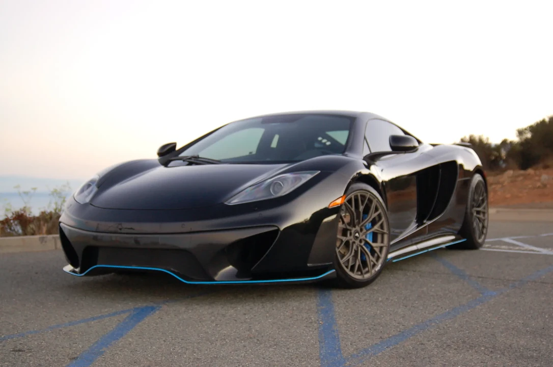 2012 McLaren MP4-12C - Image 12 of 31
