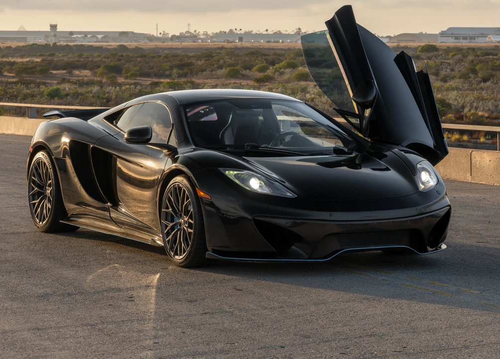 2012 McLaren MP4-12C - Image 2 of 31