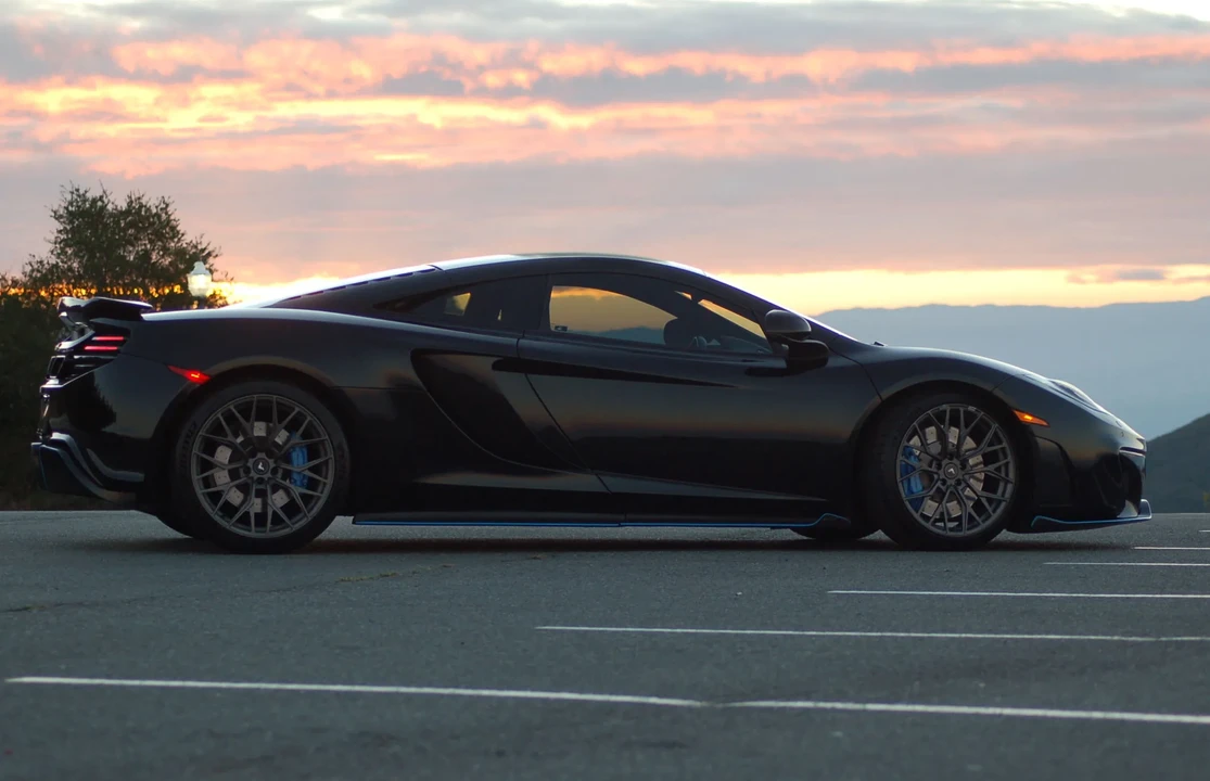 2012 McLaren MP4-12C - Image 25 of 31
