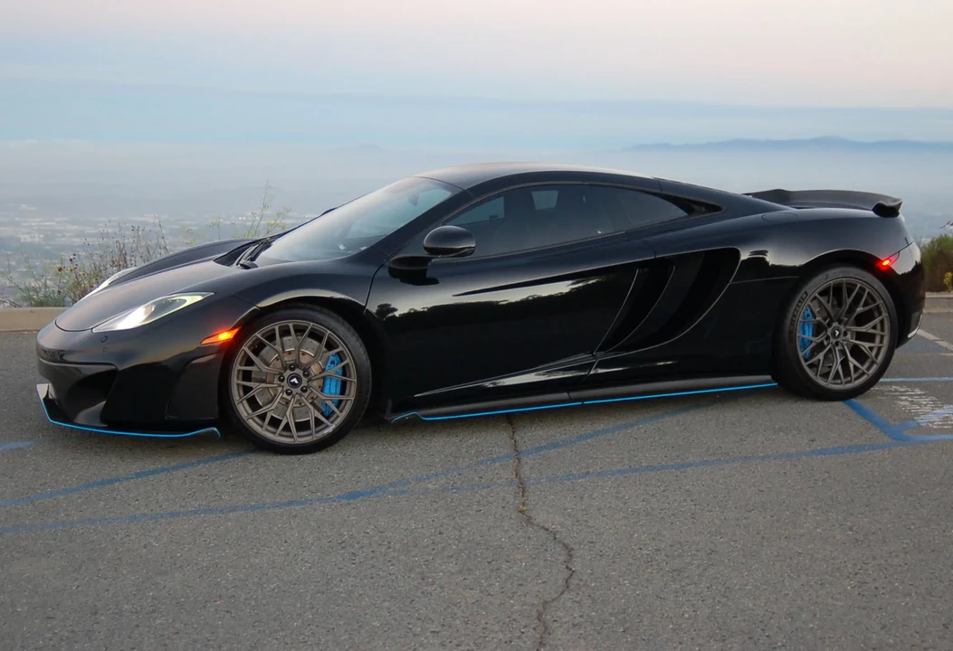 2012 McLaren MP4-12C - Image 15 of 31