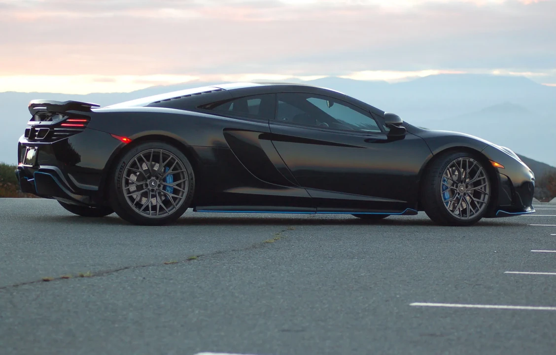 2012 McLaren MP4-12C - Image 27 of 31