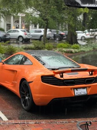 2012 McLaren MP4-12C - Image 9 of 10