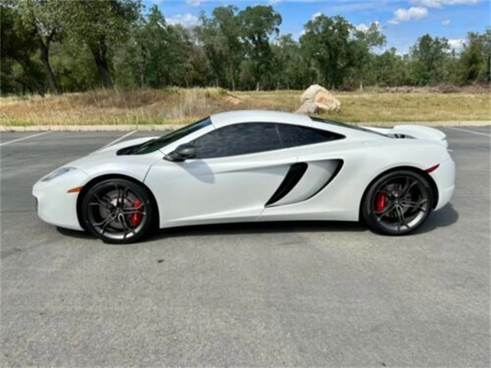 2012 McLaren MP4-12C - Image 6 of 21